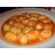 Ñoquis de papa rellenos con salsa scarparo